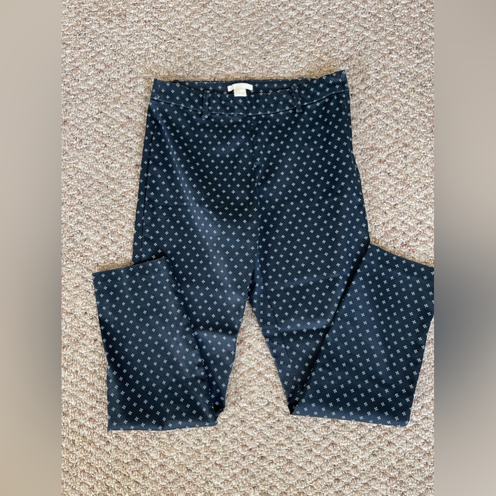 Women’s slacks. Very cute!! Worn once.